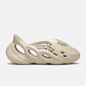 Klapki ADIDAS YEEZY Foam Runner Sand kremowe FY4567